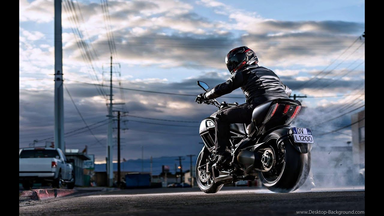 GTA Online - Езда по тротуарам - YouTube