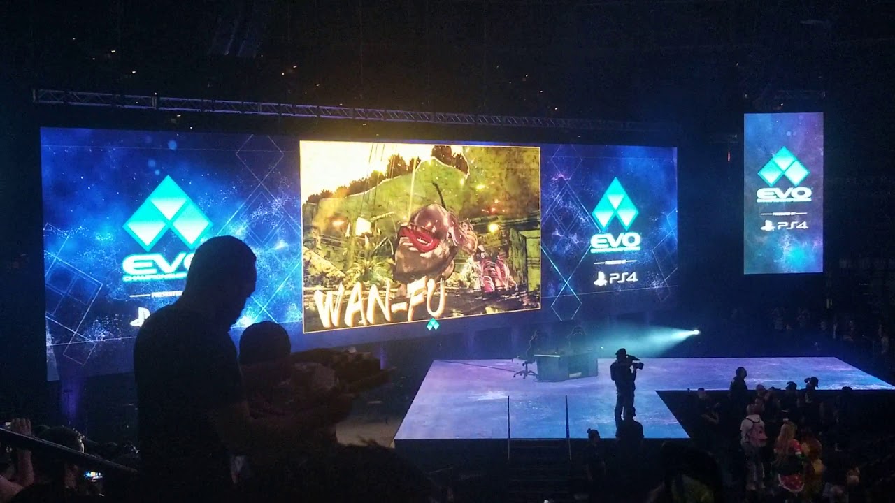 EVO 2019 SamSho DLC Reveal + KOF15 Reveal LIVE Crowd Reaction