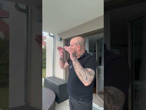 Njemački se zna nema veze jeli rukama ili nogama mi balkanci znamo se porazumjeti 😂😂😂 | Hi Babo