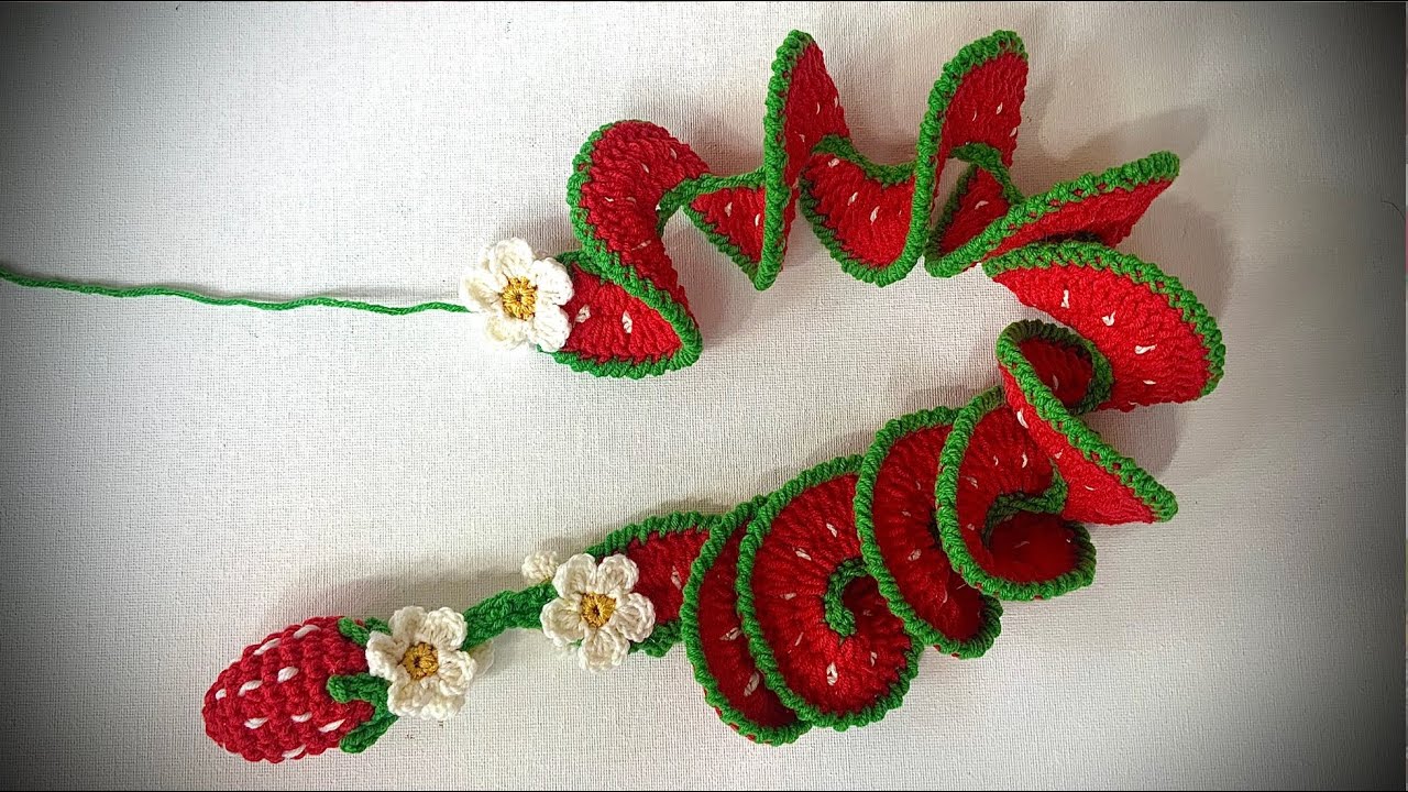 🍓 WINDSPINNER  STRAWBERRY 🍓 #häkeln #petraperle #windspinner #haekelanleitung #crochet#crocheting