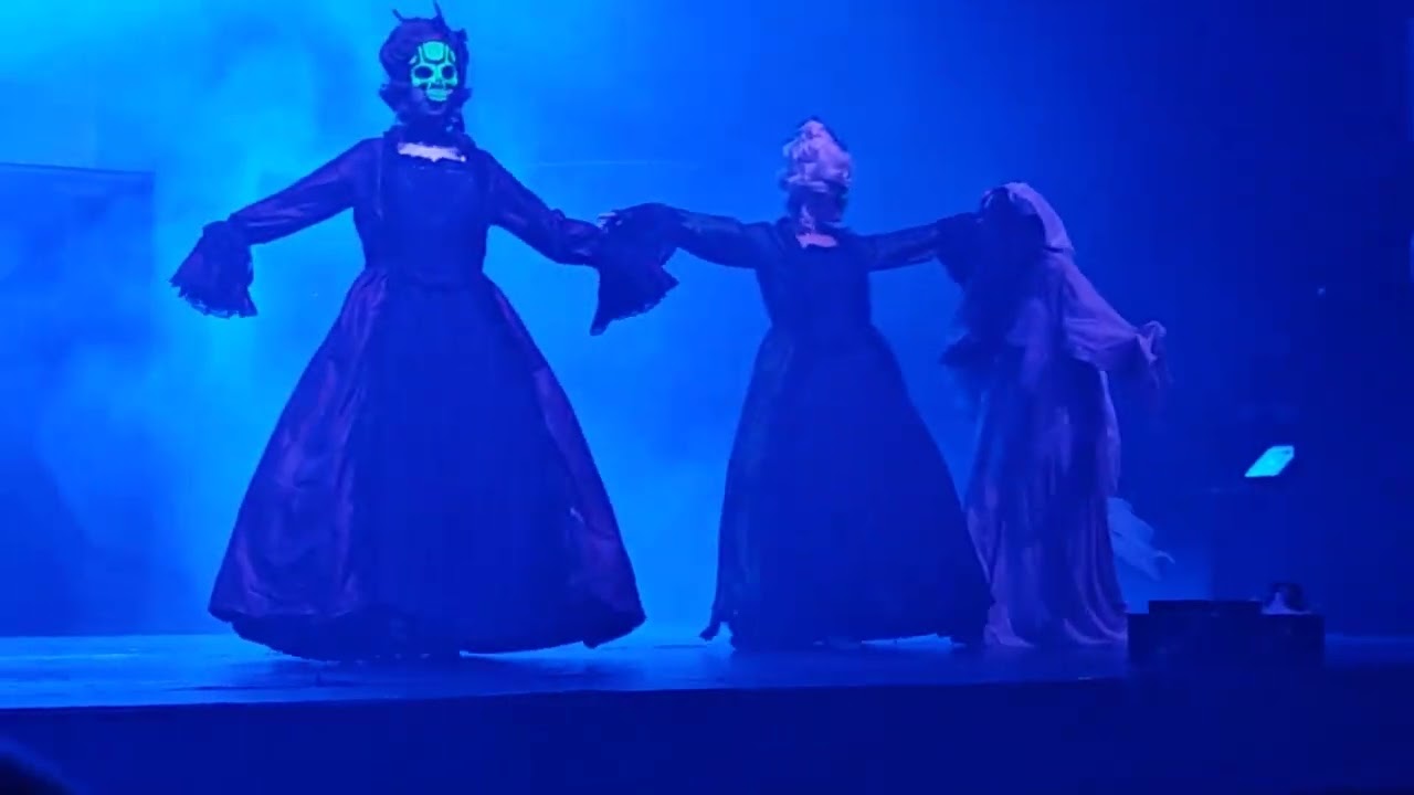 Phantasmagoria Halloween show at Hollywood theater motiongate dubai - 1 November 2025