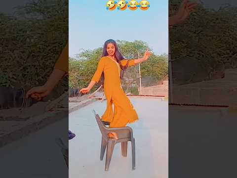 मौका मिल गया डांस करने का #dance #romanticmusic #bolleywoodsong #song #love #funny #popularsong