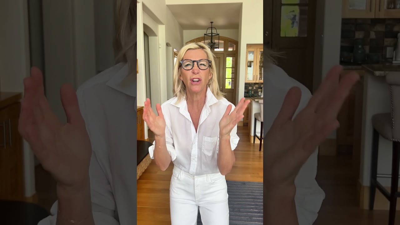 The Best White Button Down shirts by Frank & Eileen #fashionover50plus  #dresslily #stylenotsize