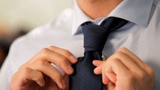 How to Tie a Prince Albert Knot | Men's Fashion