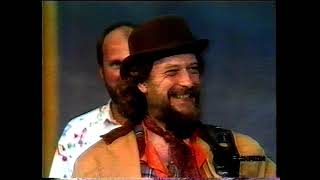 JETHRO TULL - Locomotive Breath &amp;  Steel Monkey (mimed)