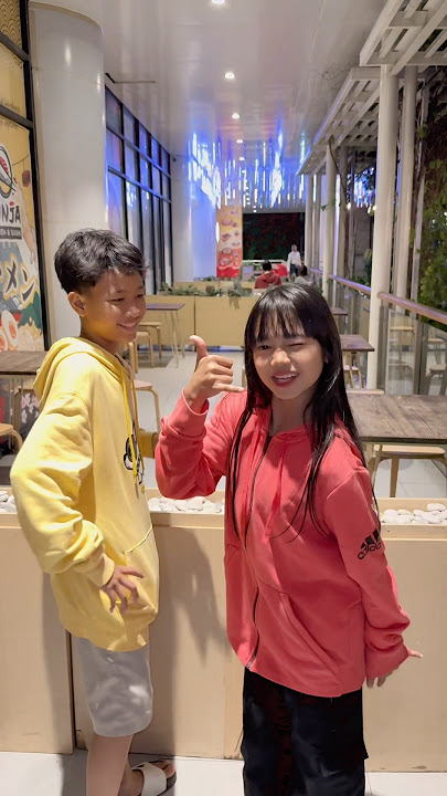 Report to the boss, someone's always being a bucin!😍