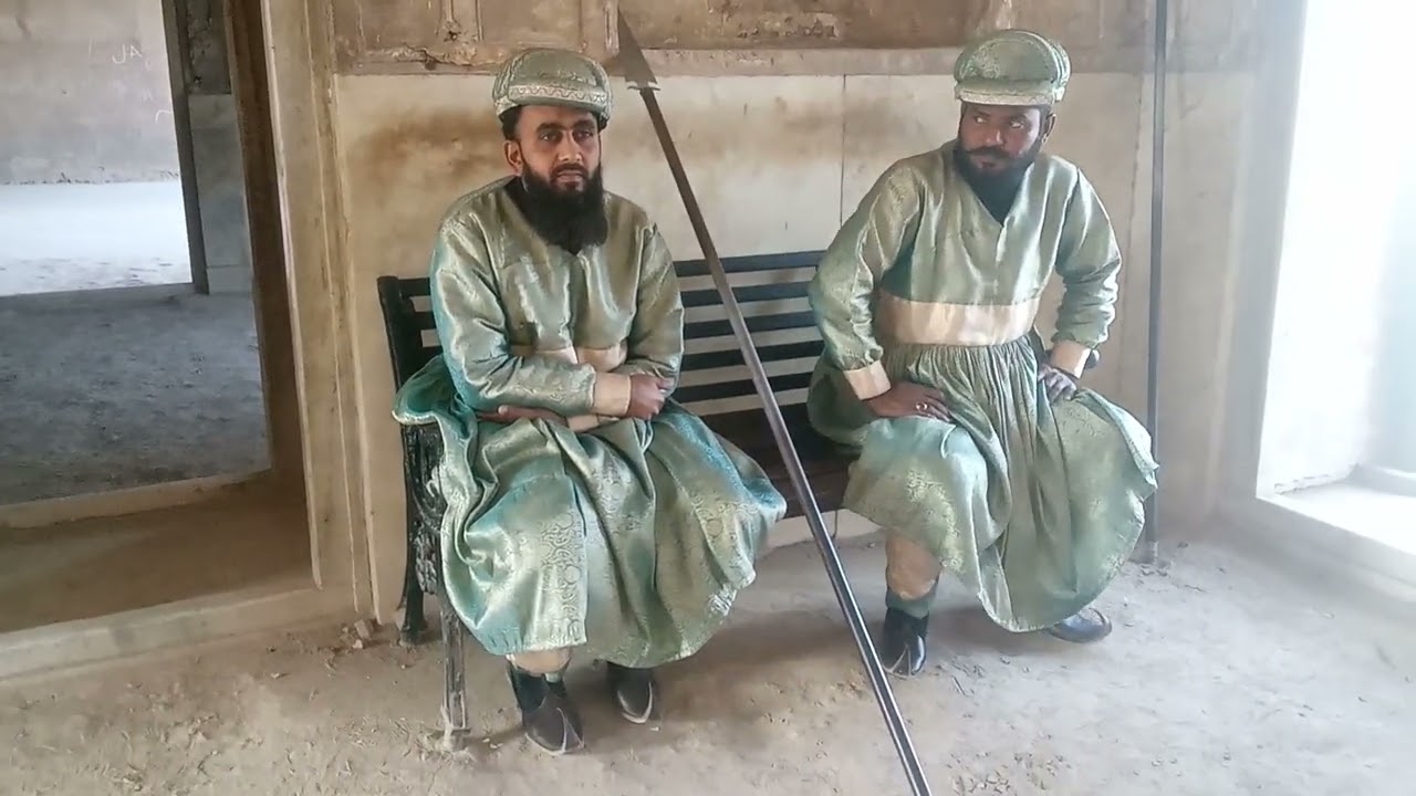 shahi qile ka woh hisa jahan akbar badsha apni begam k sath waqat guzarta tha