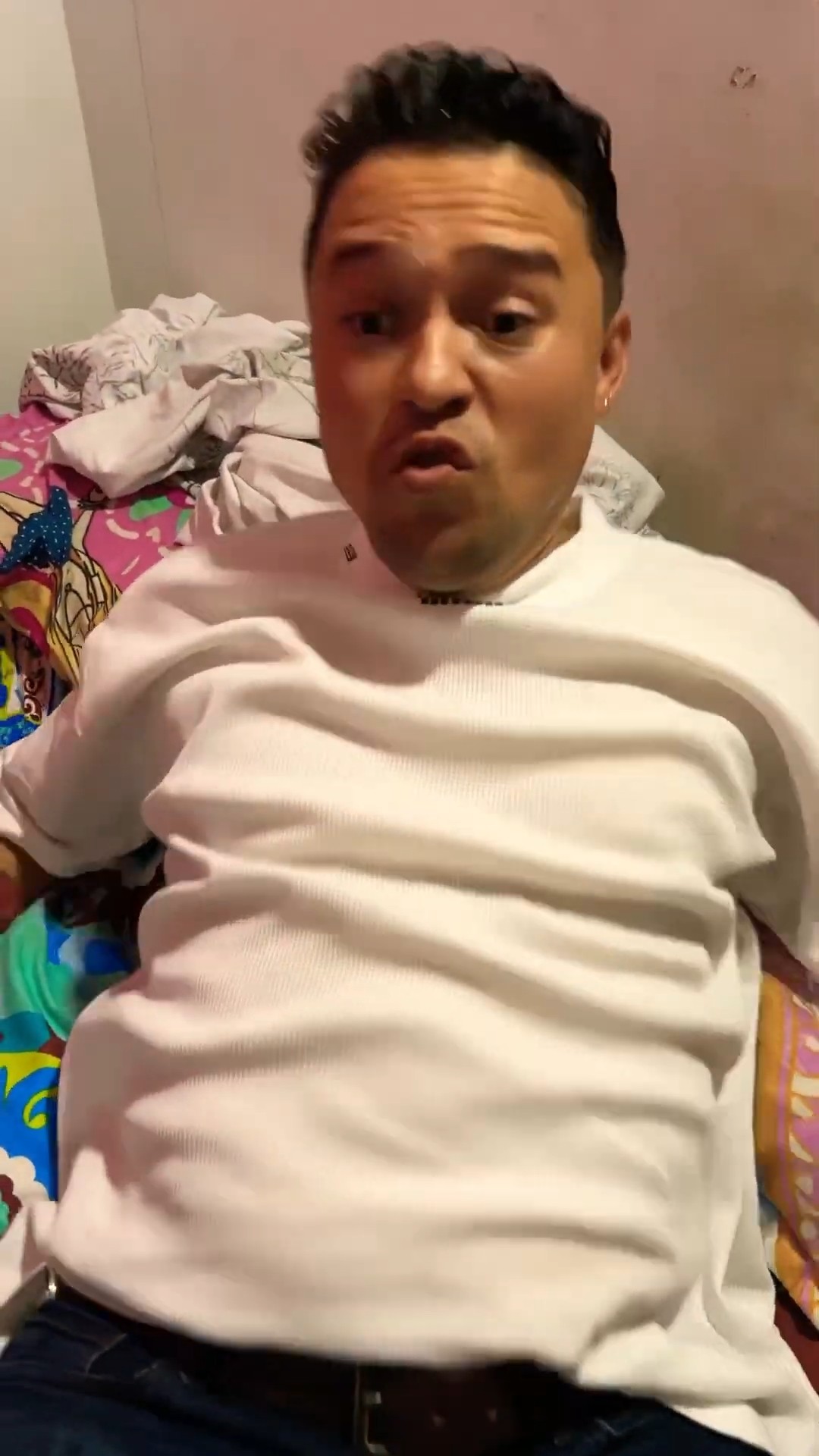 AY YA A DORMIR ??#humor #cosasdefamilia #comedia #cosasdecasa #shortviral #navidad #risa