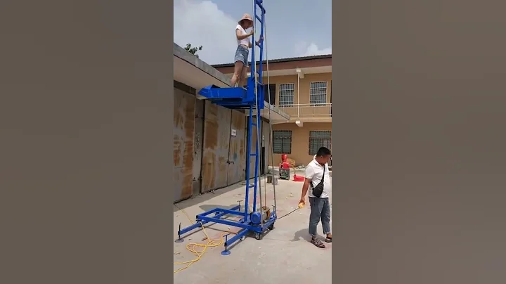 The construction site is built with high-rise buildings, loading 1000 Jin, lifting 10 meters high