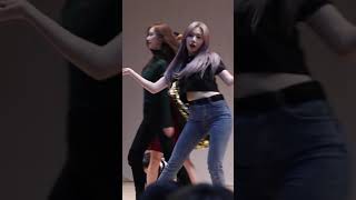 [직캠] 181012 유니티(UNI.T) 의진(euijin) -  넘어(NO More) in 마지막 팬싸인회 코바코홀