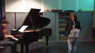 Video-Miniaturansicht von „F Blues (Tootsie) alto saxophone“