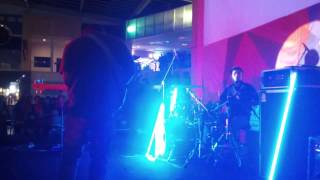 Rainy Days - Temaram Biru Live at Surabaya Town Square