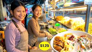 The CHEAPEST $1.25 Famous Street Noodles in Phnom Penh! (Always Packed)