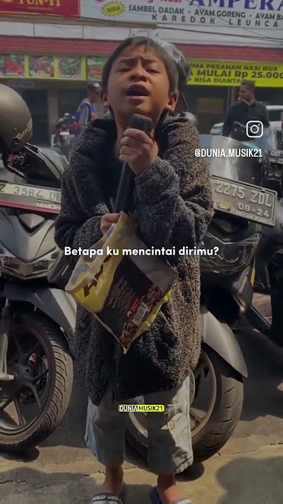 pengamen cilik membawakan Lagu Tapi tahukah kamu dari Dygta feat Kamasean