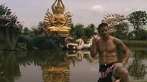 Rumble in Thailand - American Kickboxers Train Mua...