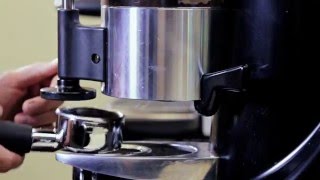 Coffee extraction errors: dosing and tamping