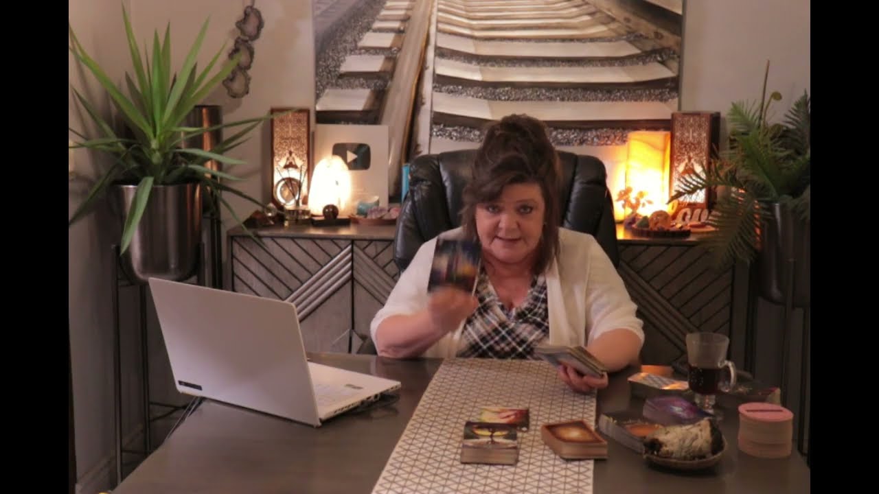 GEMINI TWO OPPOSING FORCES, SOMEONE IS MESSING WITH FIRE! A 3RD PARTY IS GOING TO GET BURNED HERE!