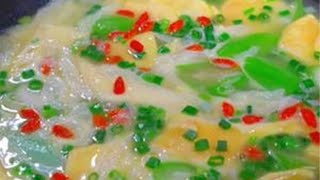夏天容易出汗一定要给家人多喝这个汤，做法简单又营养，记得收藏哦#丝瓜腐皮鸡蛋汤 #丝瓜