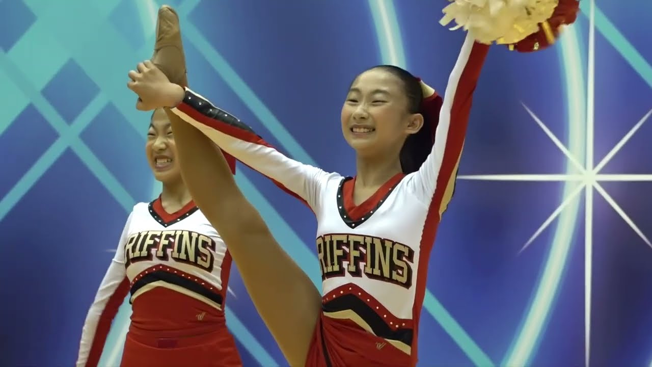 ん？チアリーダー高校生