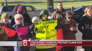 New Haven parents rally against plans for new superintendent