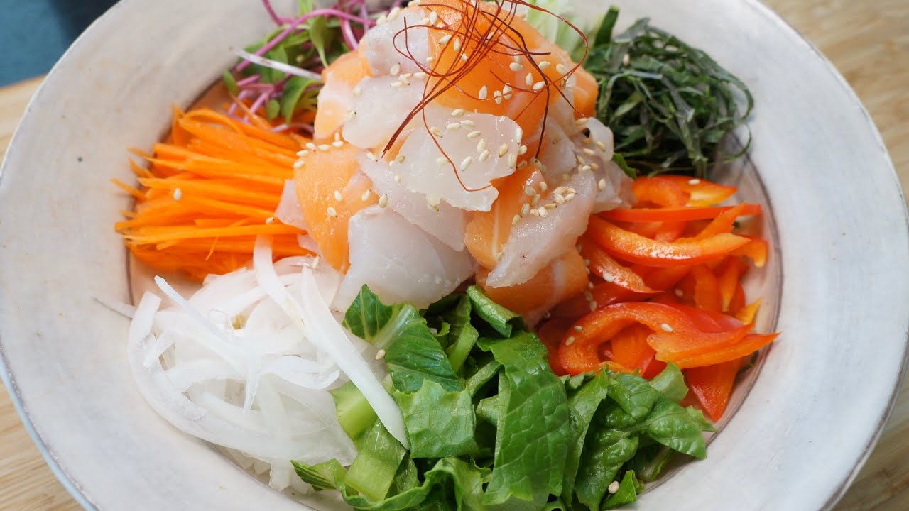 サラダのようなフェトッパ 韓国風刺身丼 샐러드처럼 먹는 회덮밥 Youtube