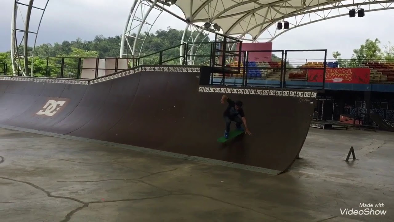 The Firstday On Mont Kiara Skatepark Dedek Rahmat Youtube