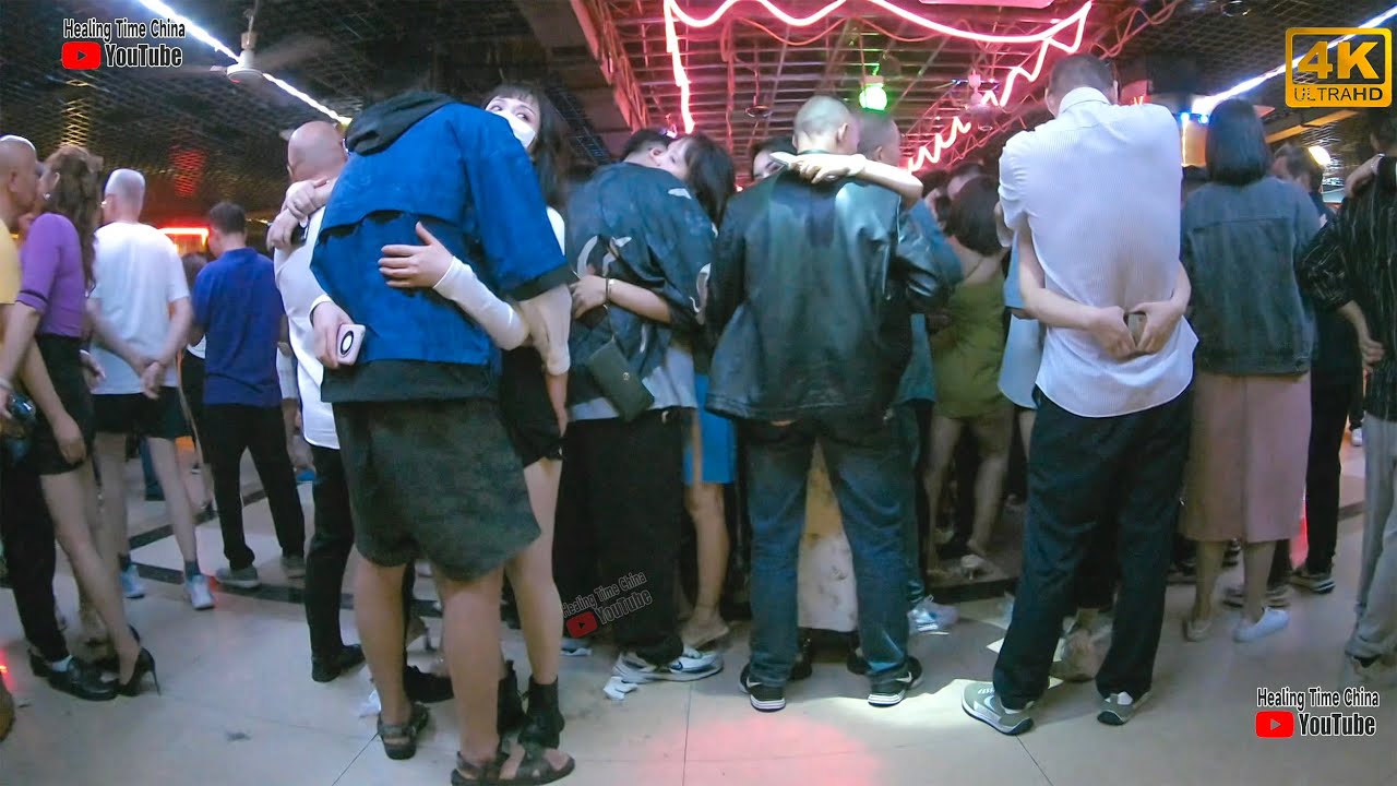 2025.08.07 Dance with beautiful women, dance with beautiful and gentle women