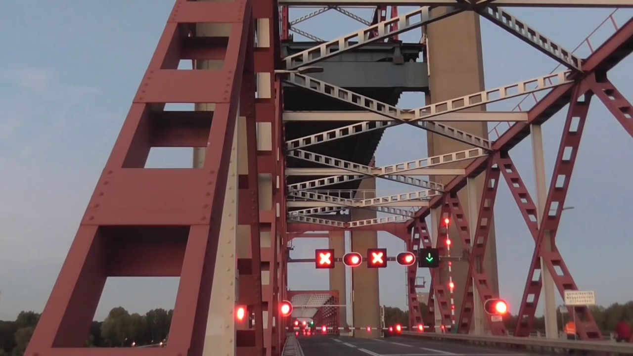 Brugopening Spijkenisserbrug Spijkenisse Hefbrug/ Liftbridge/ Pont Levant/ Hubbrücke