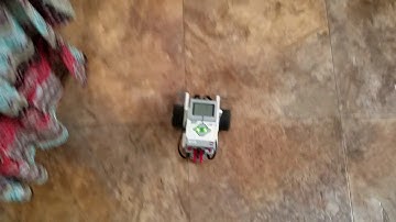 Does A RobotC Lego EV3 Drive Straight?