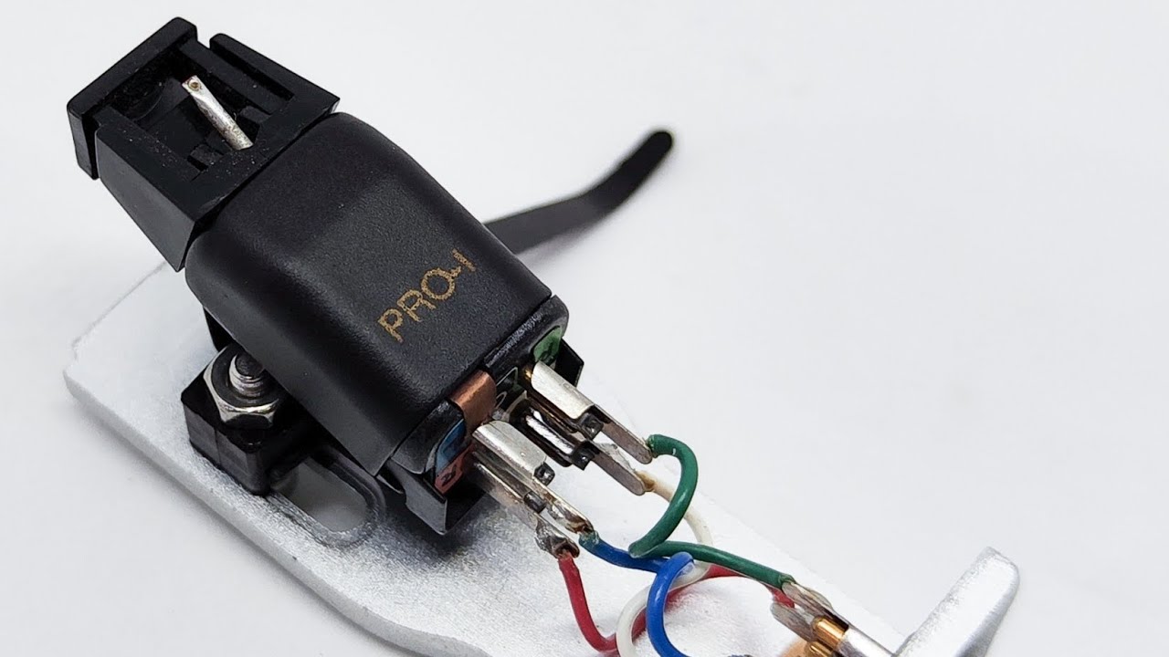 Empire PRO-I vintage cartridge on headshell Victor