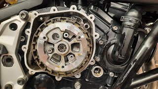 BMW F 850/750 GS,  F 900 R/XR Clutch replacement