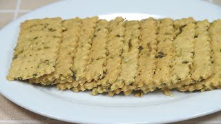 The perfect cracker recipe crispy! Salty crackers with green onions, delicious snacks