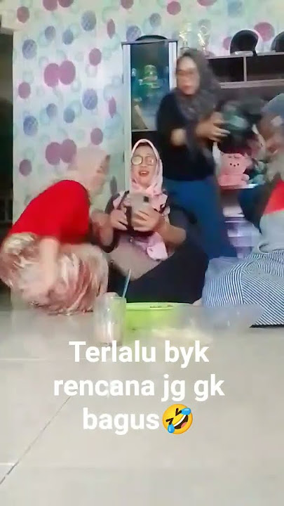 pasti rata2 sering yg sprti ini..byk rencana tapi gak jadi pergi #friends #vidiolucungakakabis