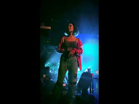 Jhené Aiko - Never Call Me (feat. Kurupt) Live [Novemeber 22, 2017 - Irving Plaza]