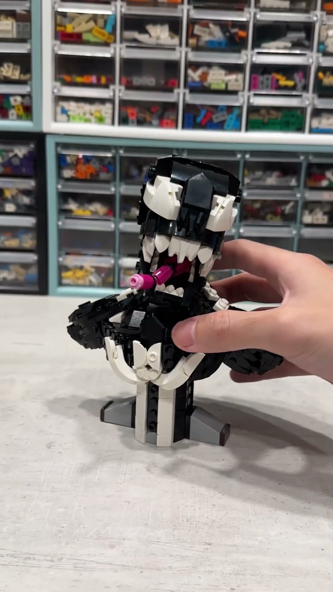 LEGO Venom Bust MOC Shake Test | Alternate Build for (31165) - YouTube