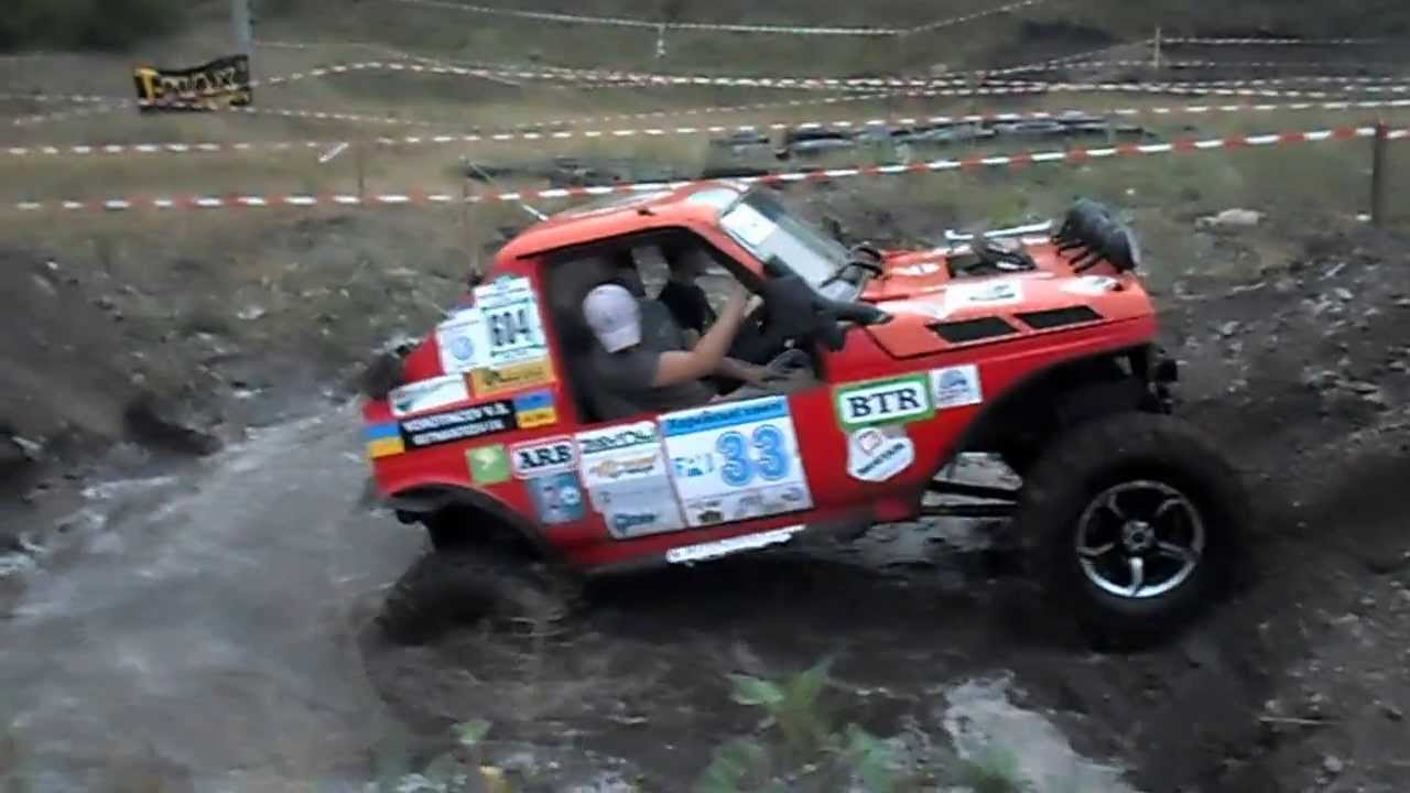 Клубничка в машине
