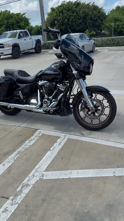 Fathers Day Ride on my Street Glide !Kong! 🦍 #performancebagger #harleydavidson #streetglide #miami