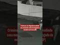Criminosos são flagrados invadindo casa momentos antes da chegada da moradora em Franca (SP)
