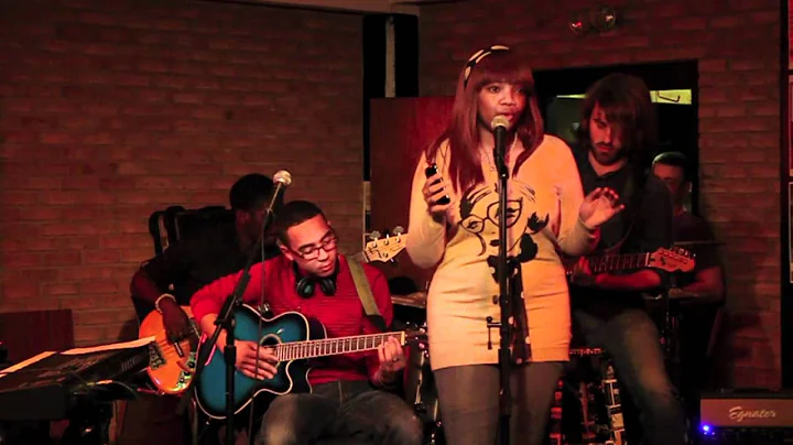 Victoria Reese - Lost Without You [Robin Thicke] C...