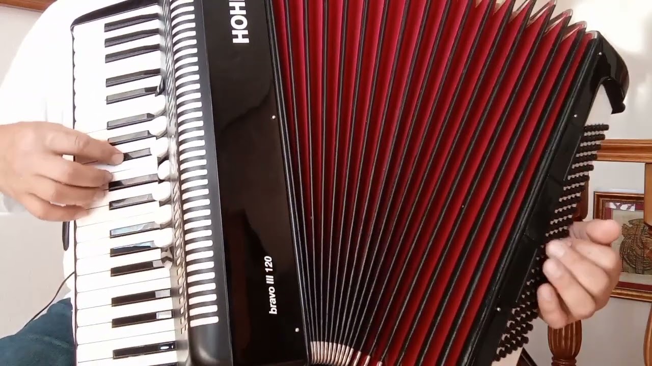 Historia de un amor, Carlos Eleta Almaran