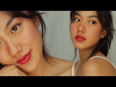 वीडियो: सूर्य चूमा। रूसी सुंदरियों अभिनेत्रियों के साथ Freckles