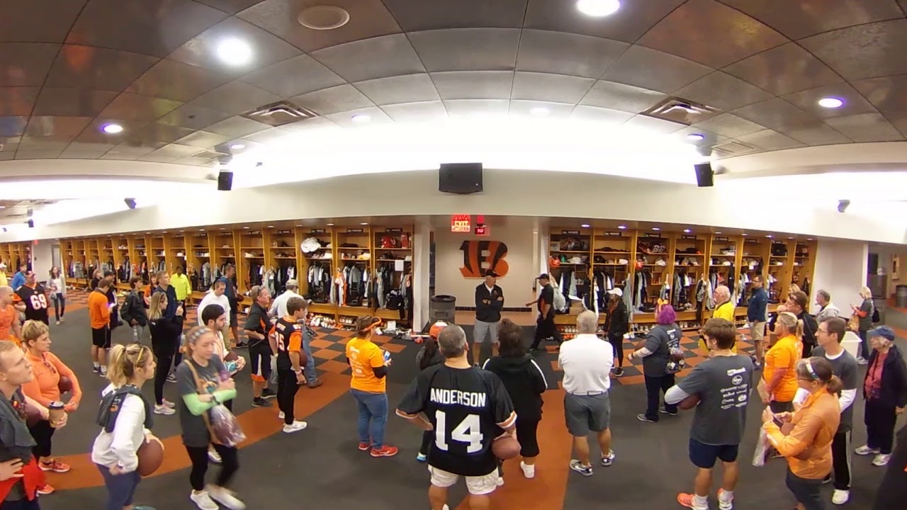 Inside the Cincinnati Bengals Locker Room in 360 Degree with 3D Sound