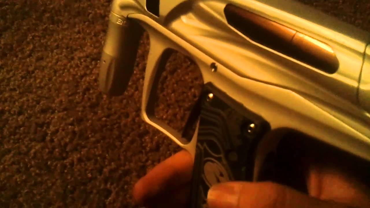 1 of 20 LE Bob Long Victory Dust White/Polished Brown