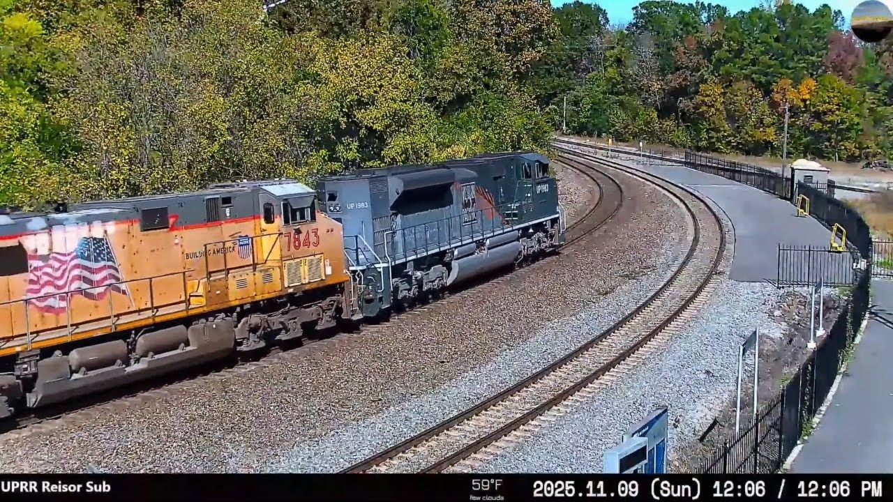 UP1983 Western Pacific Leads at Marshall TX on 11.09.2025 (Short)