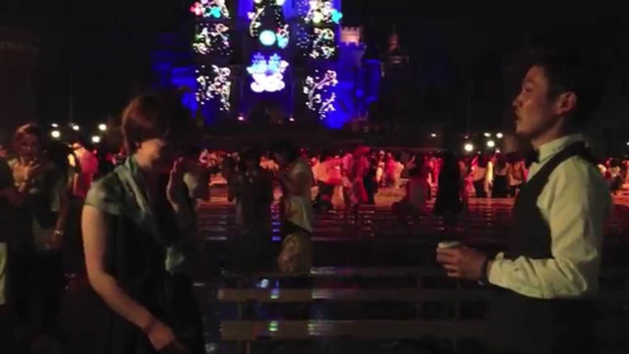 ディズニーランドでプロポーズ Proposed At Tokyo Disneyland Youtube