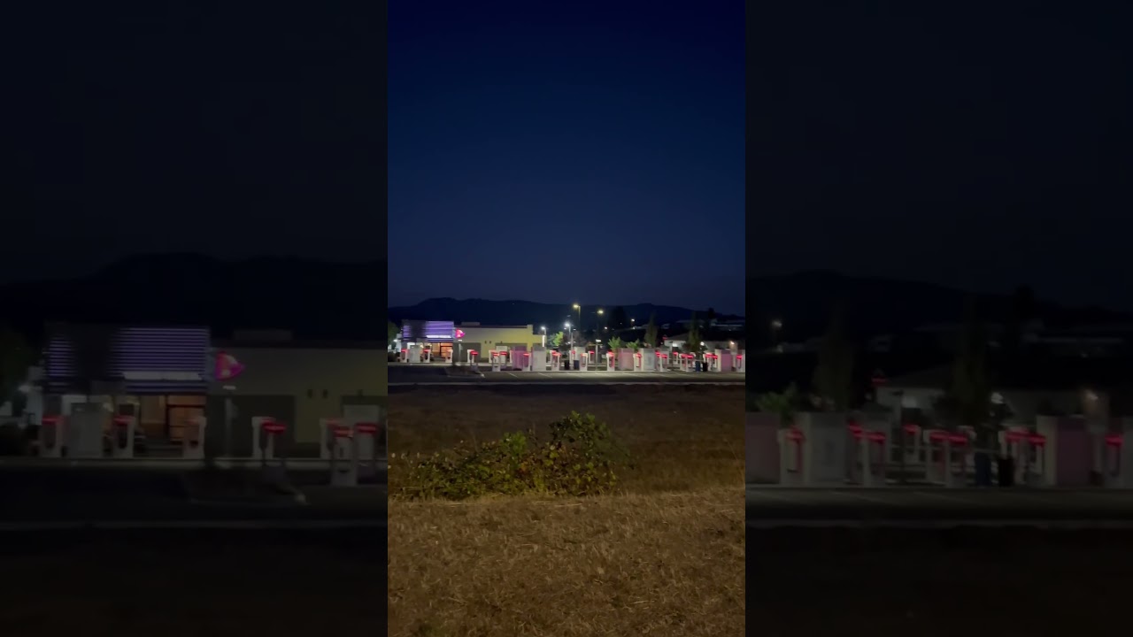 Massive Tesla Supercharger in Sutherlin 