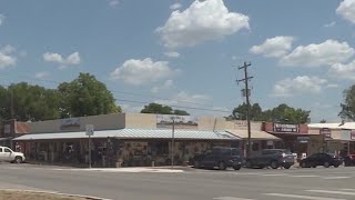 Blanco business owner frustrated with post office closure; 'Postal service really dropped the ball'