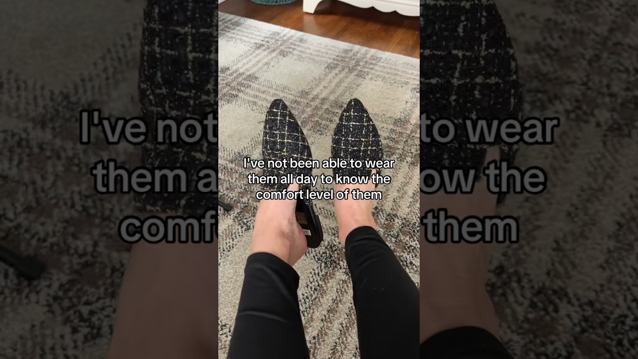 Chic Black Flats for Fashionistas 