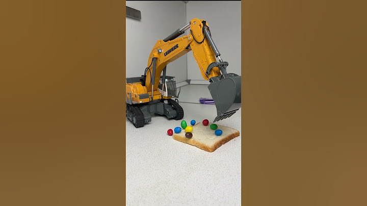 RC excavator🚜 make new cake🍰 #shorts #buildeRC #cooking