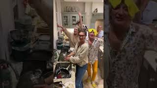 Sir Rod Stewart Sunday's are for Family - PLEASE HELP ME GET TO 1000 SUBSCRIBERS! IT'S FREE, THANKS